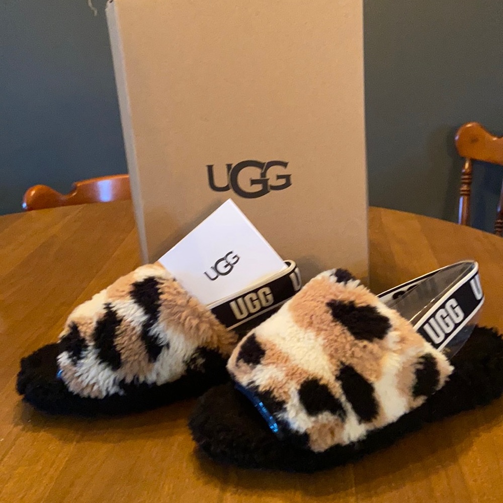 Ugg fluff yeah slippers cow print size 8